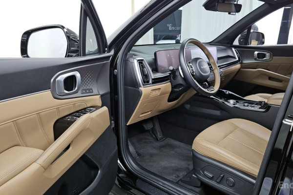 2024 Kia Sorento с пробегом 27 769 км