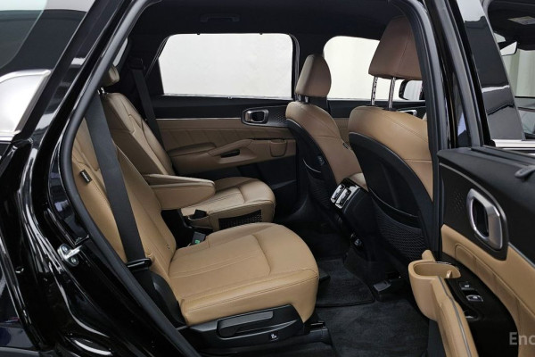 2024 Kia Sorento с пробегом 27 769 км