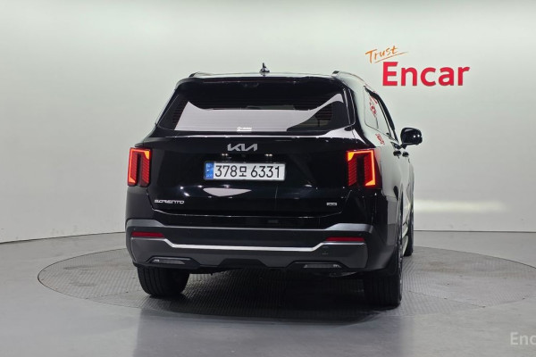 2024 Kia Sorento с пробегом 16 079 км