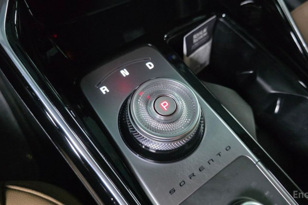 2024 Kia Sorento с пробегом 16 079 км