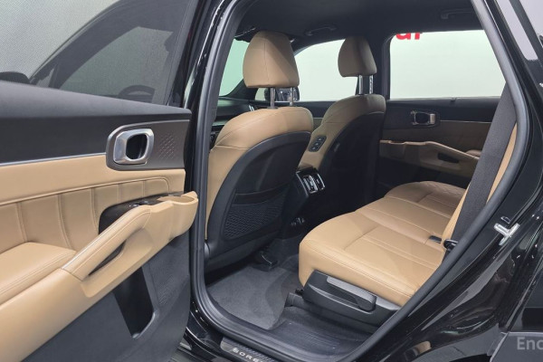 2024 Kia Sorento с пробегом 16 079 км