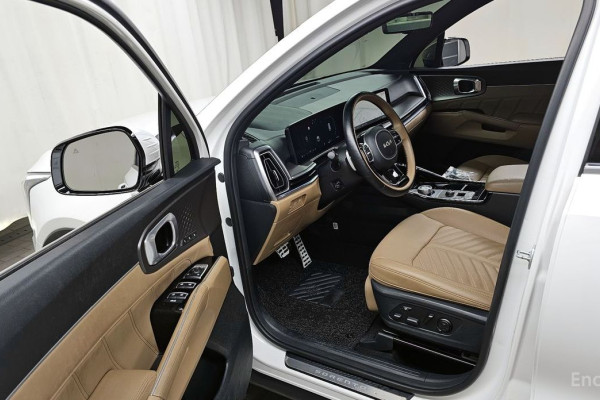 2024 Kia Sorento с пробегом 49 027 км