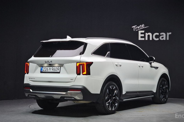 2025 Kia Sorento с пробегом 8 864 км