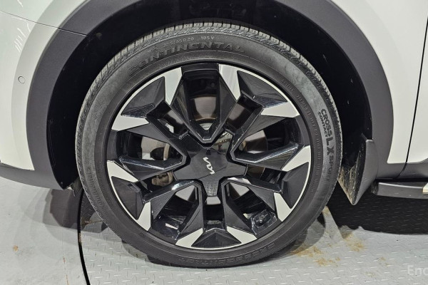 2025 Kia Sorento с пробегом 8 864 км