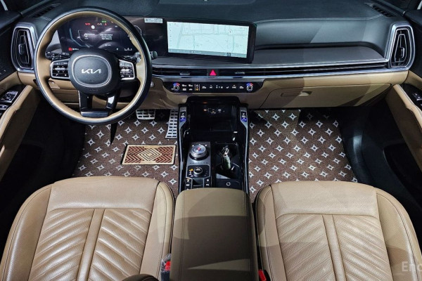 2025 Kia Sorento с пробегом 8 864 км