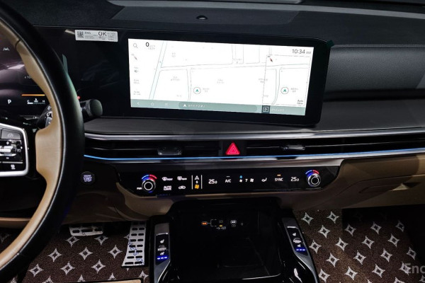 2025 Kia Sorento с пробегом 8 864 км