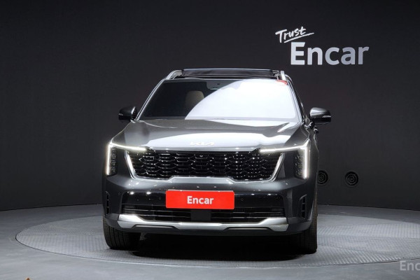 2025 Kia Sorento с пробегом 18 973 км