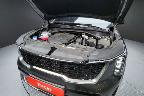 2025 Kia Sorento с пробегом 18 973 км