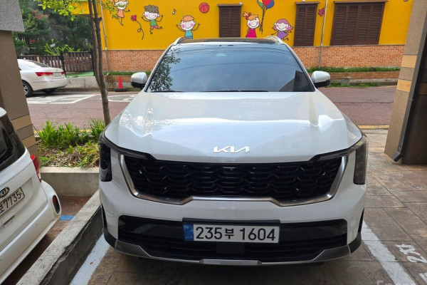 2025 Kia Sorento с пробегом 3 000 км