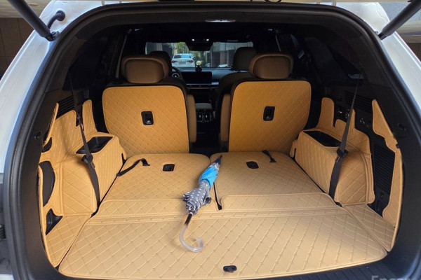 2025 Kia Sorento с пробегом 3 000 км