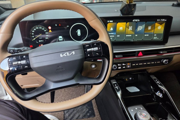 2025 Kia Sorento с пробегом 3 000 км