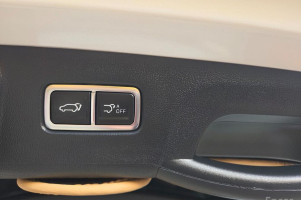 2025 Kia Sorento с пробегом 3 000 км