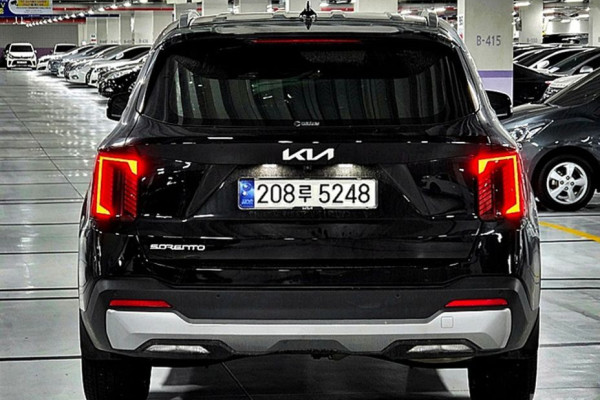 2023 Kia Sorento с пробегом 38 485 км