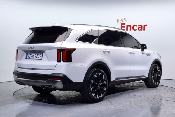 2023 Kia Sorento с пробегом 58 584 км