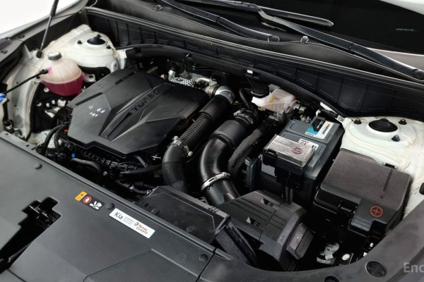 2023 Kia Sorento с пробегом 58 584 км