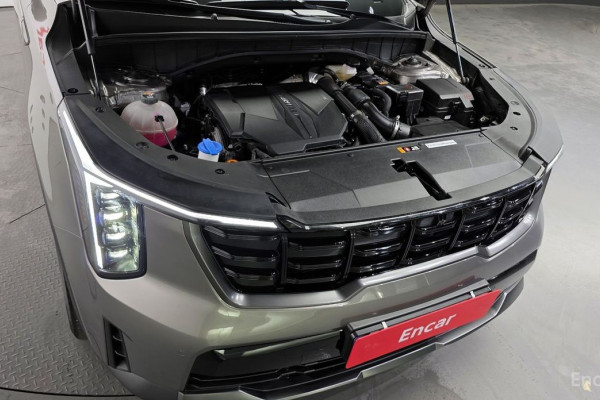 2024 Kia Sorento с пробегом 17 400 км