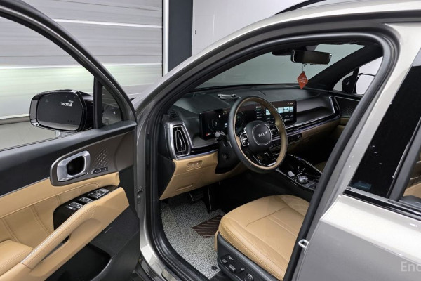 2024 Kia Sorento с пробегом 17 400 км