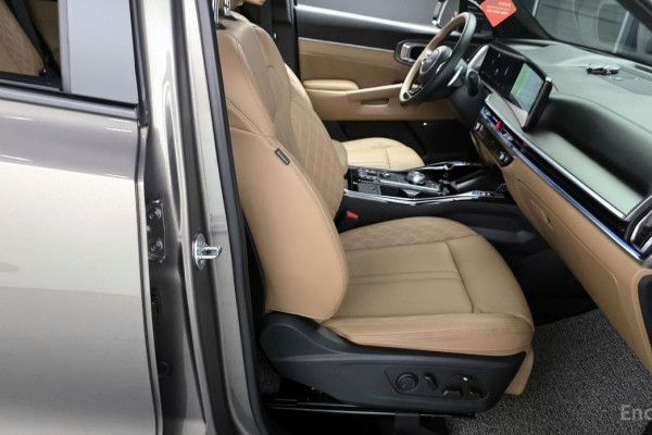 2024 Kia Sorento с пробегом 17 400 км