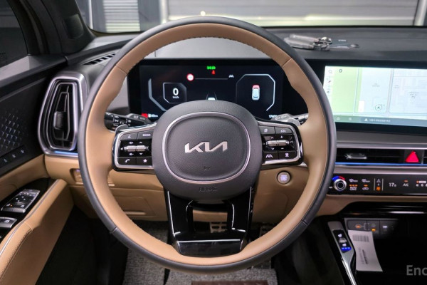 2024 Kia Sorento с пробегом 17 400 км