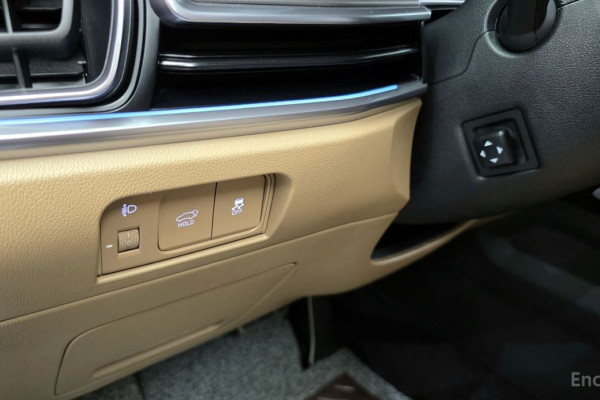 2024 Kia Sorento с пробегом 17 400 км