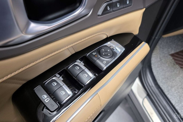 2024 Kia Sorento с пробегом 17 400 км