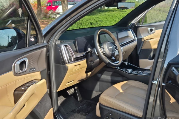 2024 Kia Sorento с пробегом 20 896 км