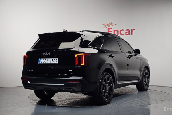 2024 Kia Sorento с пробегом 17 358 км