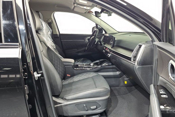 2024 Kia Sorento с пробегом 17 358 км
