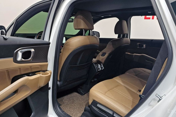 2024 Kia Sorento с пробегом 31 785 км