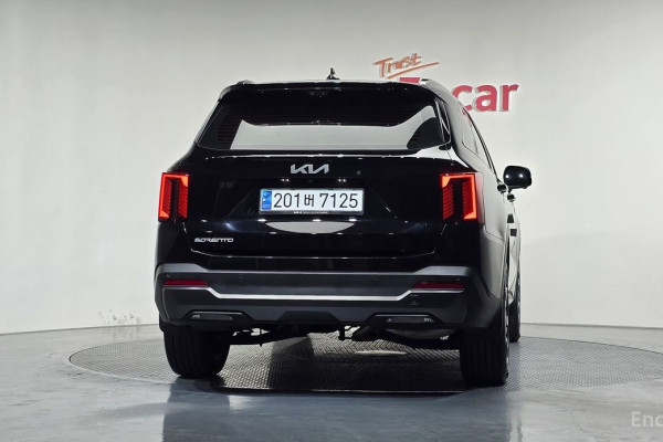 2023 Kia Sorento с пробегом 18 686 км