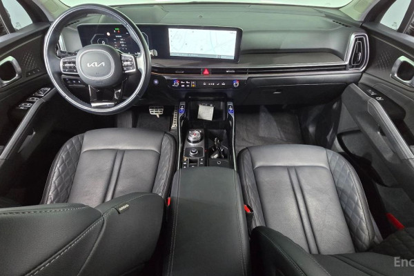 2023 Kia Sorento с пробегом 18 686 км