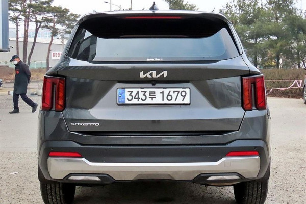 2025 Kia Sorento с пробегом 16 280 км