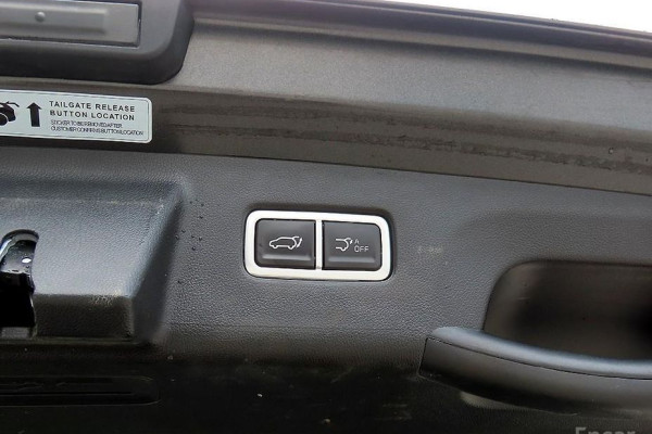 2025 Kia Sorento с пробегом 16 280 км