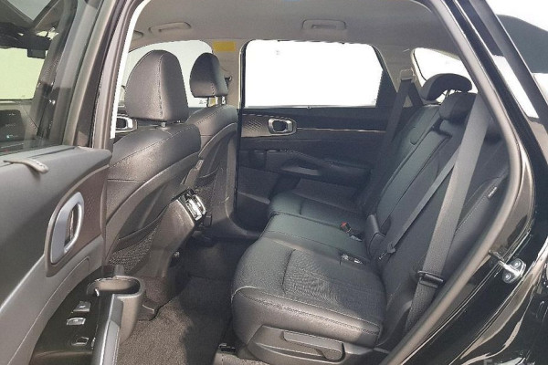 2025 Kia Sorento с пробегом 3 000 км