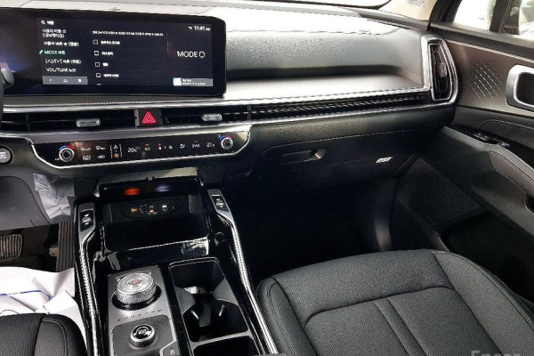 2025 Kia Sorento с пробегом 3 000 км