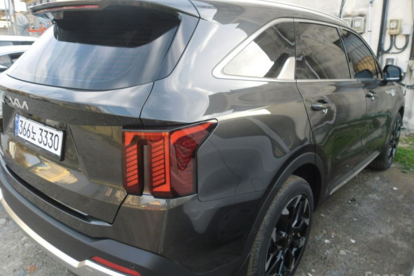 2026 Kia Sorento с пробегом 476 км