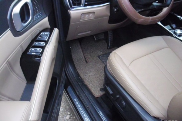 2026 Kia Sorento с пробегом 476 км