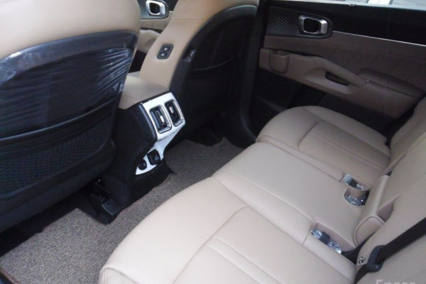 2026 Kia Sorento с пробегом 476 км