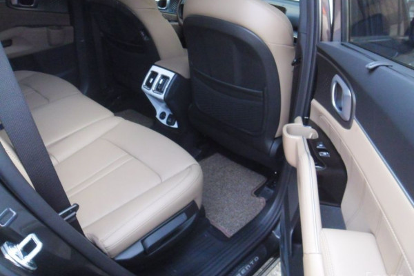 2026 Kia Sorento с пробегом 476 км