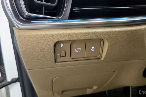 2024 Kia Sorento с пробегом 14 172 км