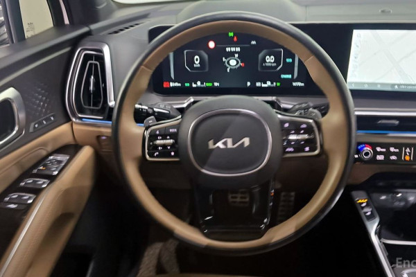 2024 Kia Sorento с пробегом 14 172 км