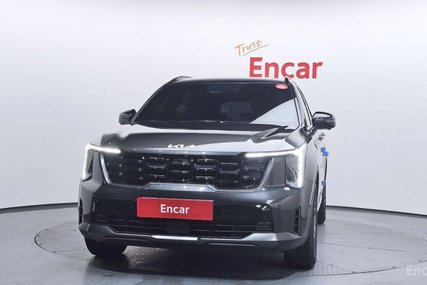 2023 Kia Sorento с пробегом 18 063 км