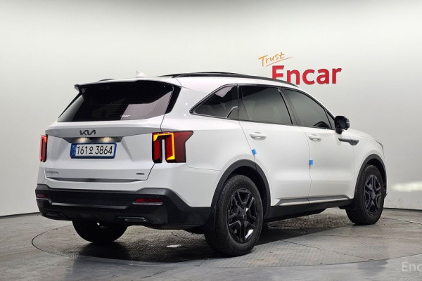 2024 Kia Sorento с пробегом 22 017 км