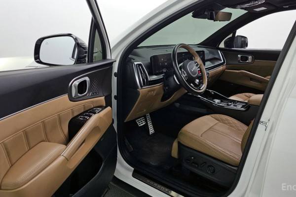 2024 Kia Sorento с пробегом 22 017 км
