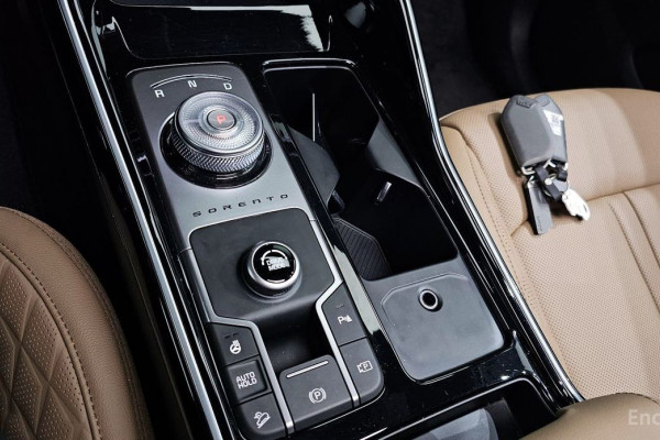 2024 Kia Sorento с пробегом 22 017 км