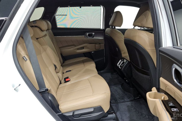 2024 Kia Sorento с пробегом 22 017 км