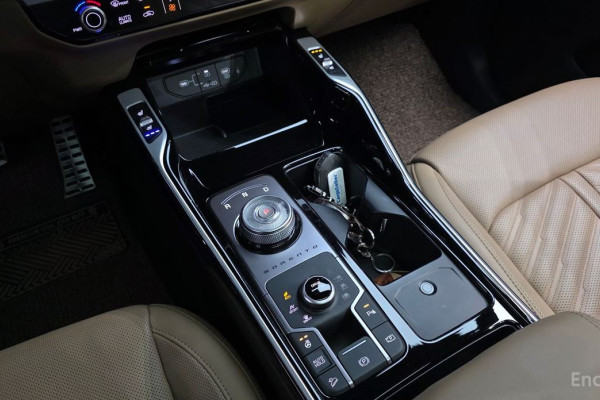 2024 Kia Sorento с пробегом 22 176 км