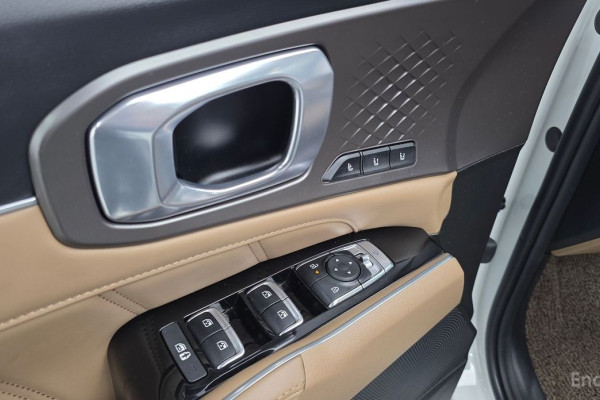 2024 Kia Sorento с пробегом 22 176 км