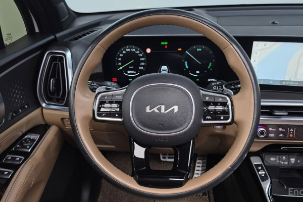 2024 Kia Sorento с пробегом 22 176 км