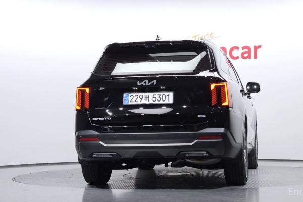 2025 Kia Sorento с пробегом 26 863 км